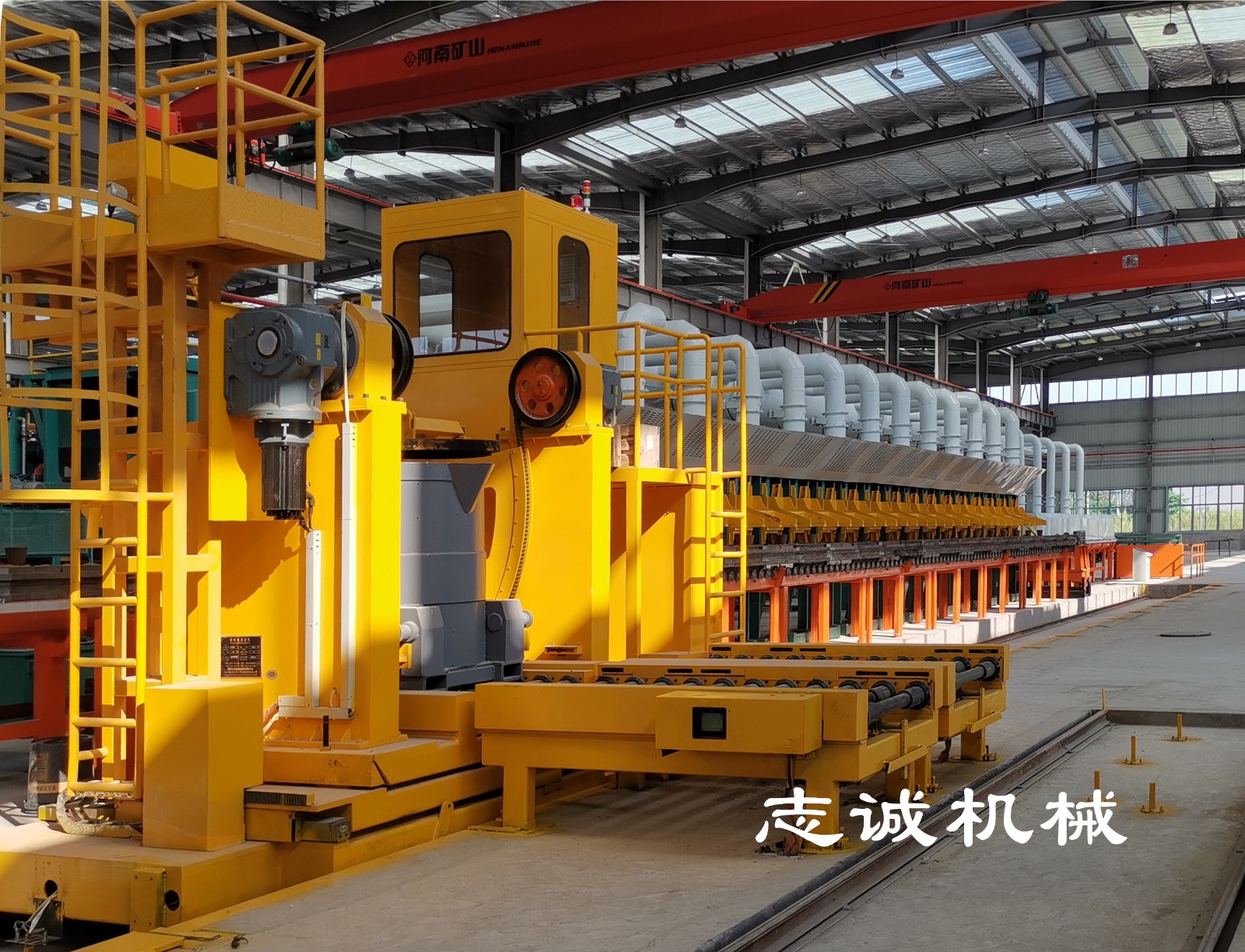 1705460378749381.jpg 自動澆注機(jī)(黃).jpg